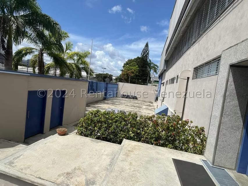 Comercial (Galpon - Deposito) en Venta en Los Naranjos, Miranda - 3