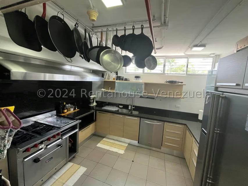 Comercial (Galpon - Deposito) en Venta en Los Naranjos, Miranda - 35