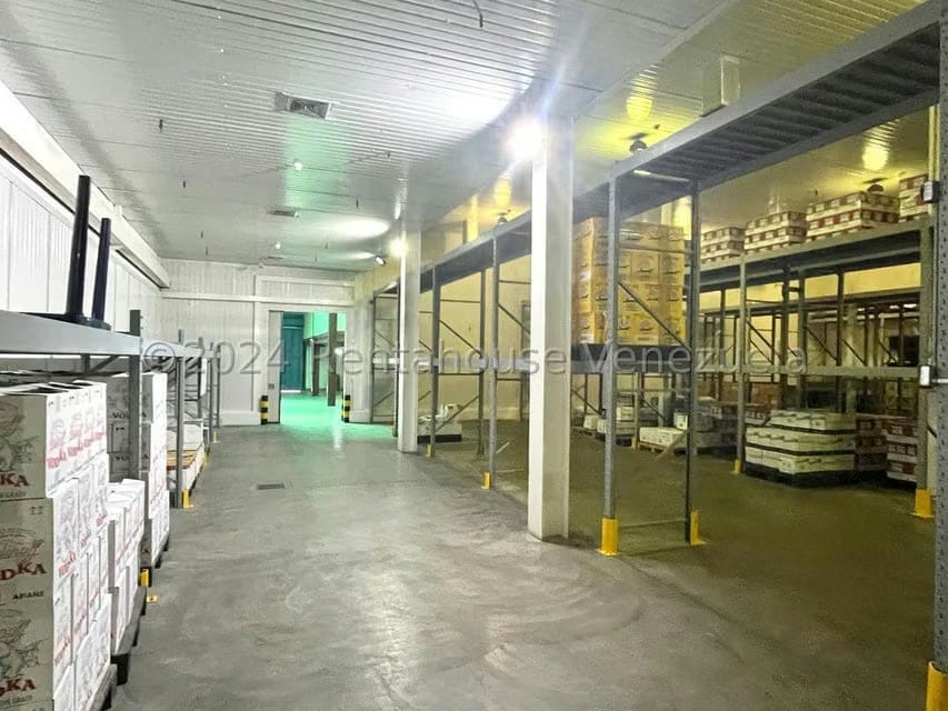 Comercial (Galpon - Deposito) en Venta en Los Naranjos, Miranda - 38