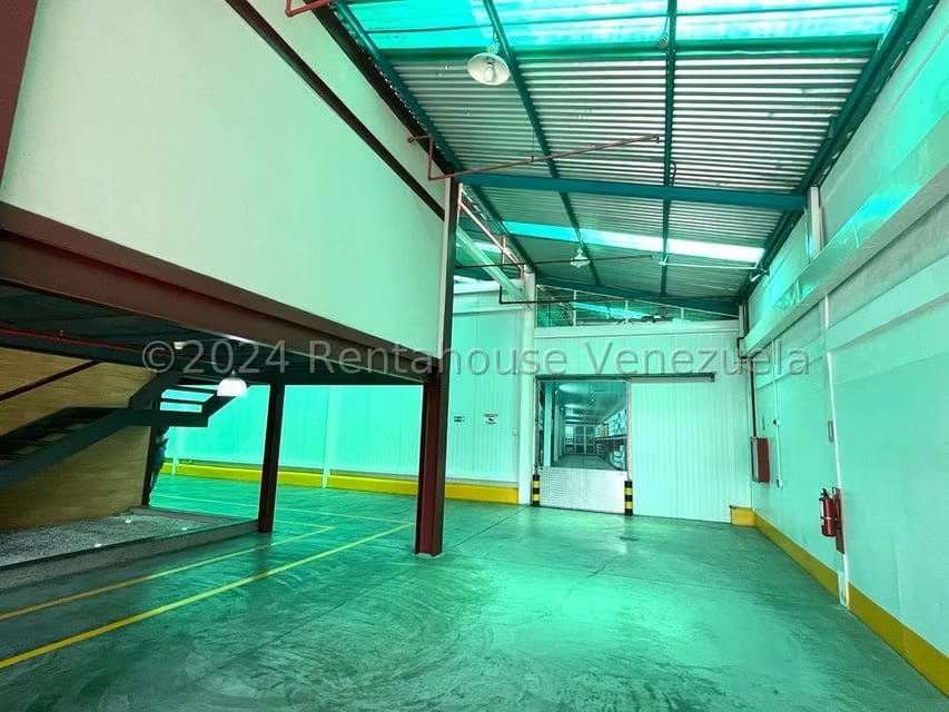 Comercial (Galpon - Deposito) en Venta en Los Naranjos, Miranda - 5