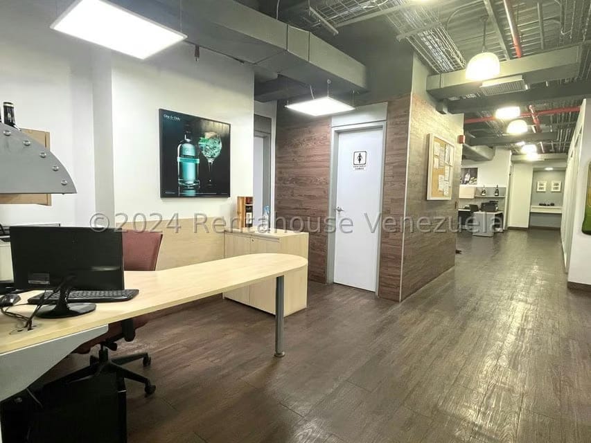 Comercial (Galpon - Deposito) en Venta en Los Naranjos, Miranda - 46