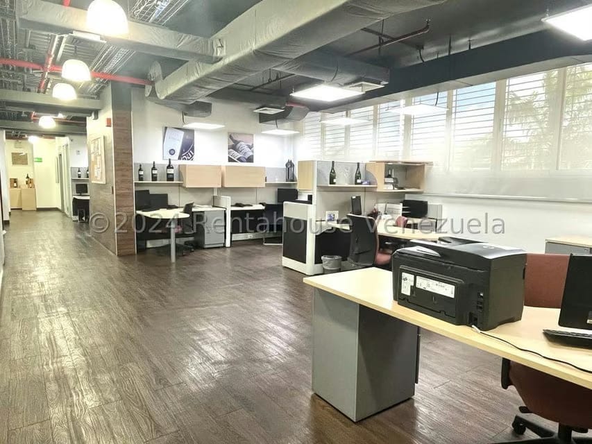 Comercial (Galpon - Deposito) en Venta en Los Naranjos, Miranda - 51