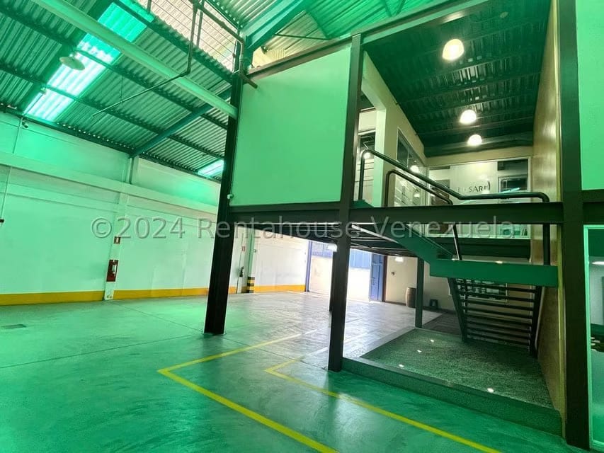 Comercial (Galpon - Deposito) en Venta en Los Naranjos, Miranda - 10