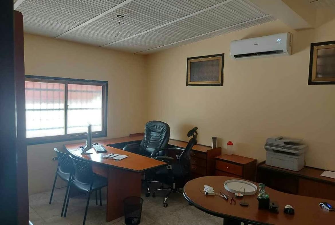 Se ofrece en arrendamiento galpón - 6