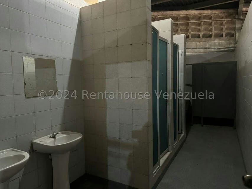 Comercial (Galpon - Deposito) en Venta en Guatire, Miranda - 16