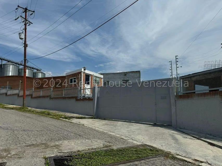 Comercial (Galpon - Deposito) en Venta en Guatire, Miranda - 4