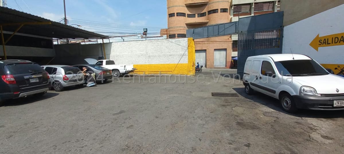 Terreno (Comercial) en Venta en Catia, Distrito Metropolitano - 24