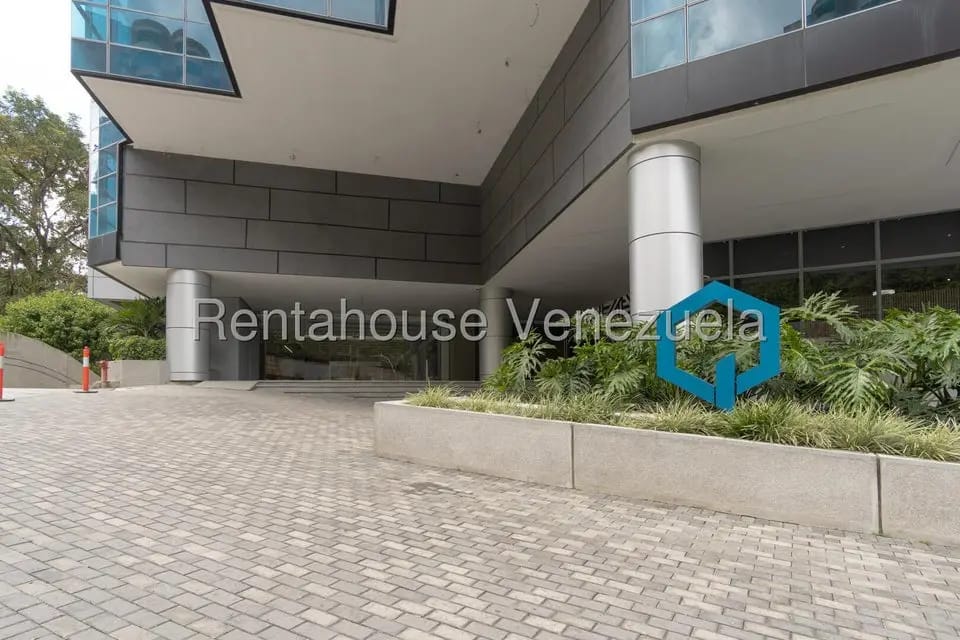 Comercial (Oficina) en Alquiler en Los Naranjos del Cafetal, Distrito Metropolitano - 2