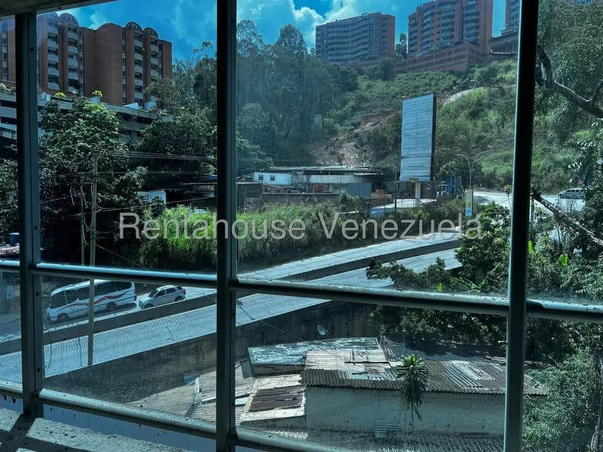 Comercial (Oficina) en Alquiler en Los Naranjos del Cafetal, Distrito Metropolitano - 13