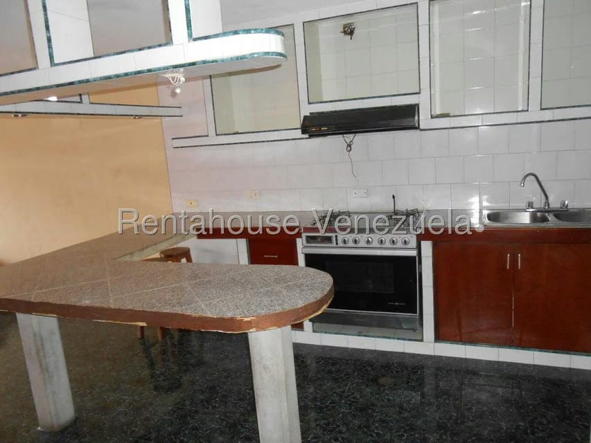 Casa (Duplex) en Venta en Parroquia Juan de Villegas, Lara - 33