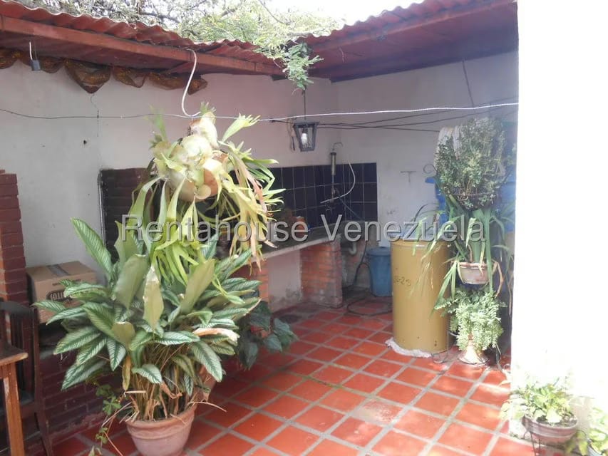 Casa (Duplex) en Venta en Parroquia Juan de Villegas, Lara - 46