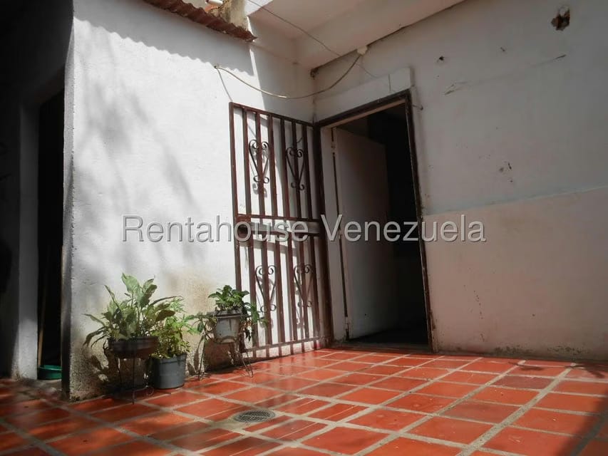Casa (Duplex) en Venta en Parroquia Juan de Villegas, Lara - 49