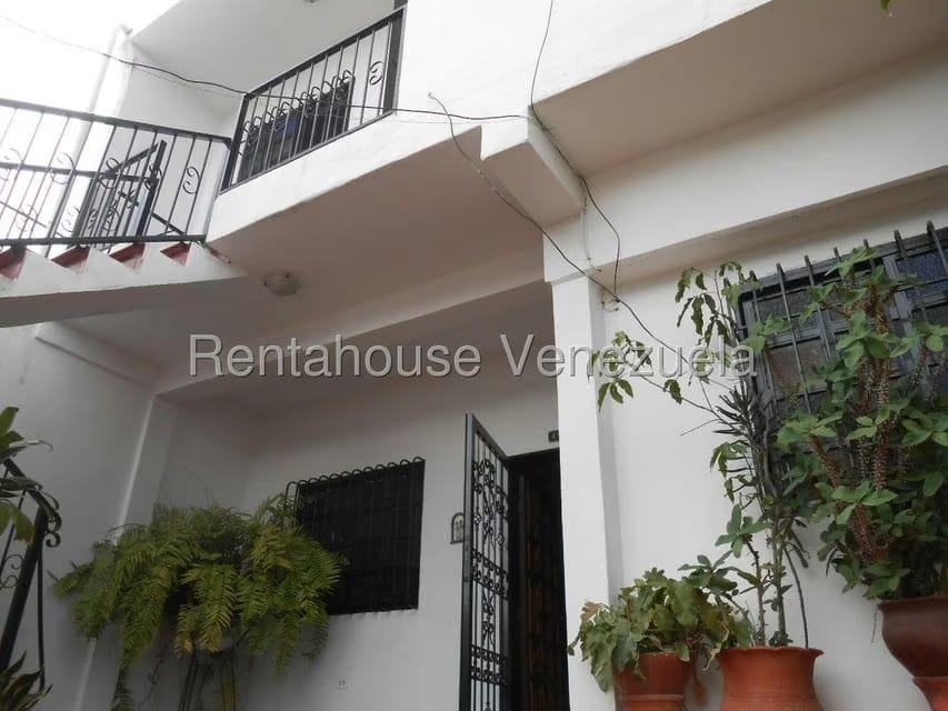 Casa (Duplex) en Venta en Parroquia Juan de Villegas, Lara - 6