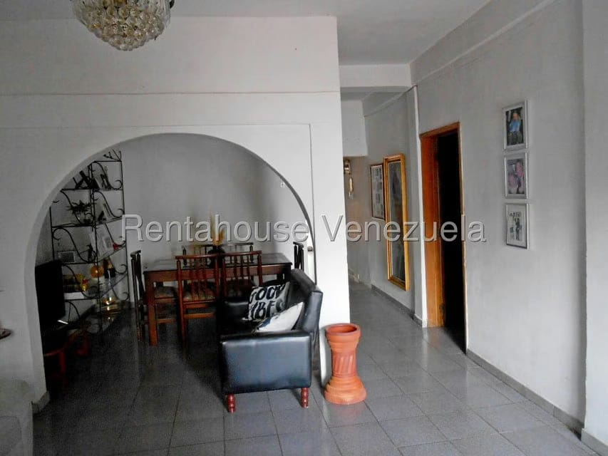 Casa (Duplex) en Venta en Parroquia Juan de Villegas, Lara - 9