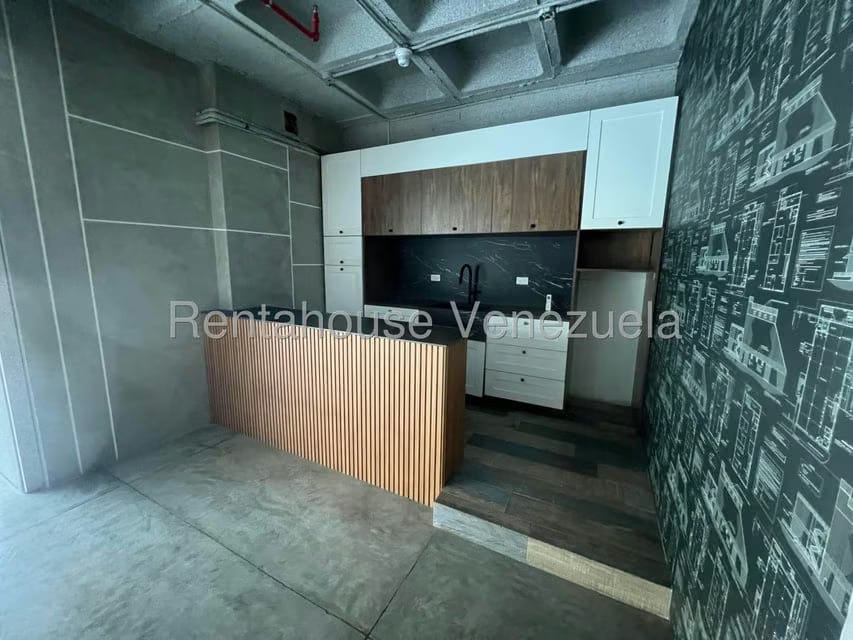 Comercial (Oficina) en Alquiler en Cerro Verde, Distrito Metropolitano - 14