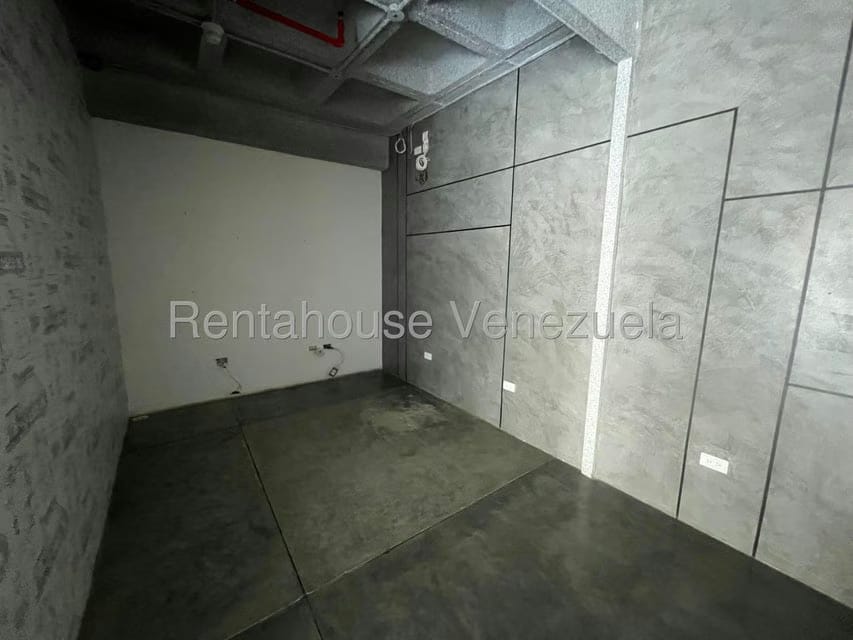 Comercial (Oficina) en Alquiler en Cerro Verde, Distrito Metropolitano - 18