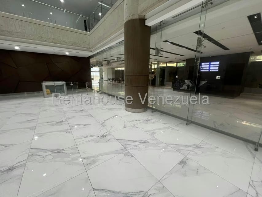 Comercial (Oficina) en Alquiler en Cerro Verde, Distrito Metropolitano - 7