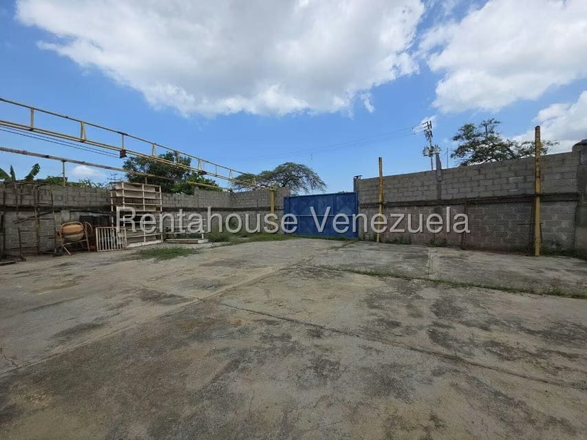 Comercial (Local Comercial) en Venta en Avenida Intercomunal, Zulia - 28