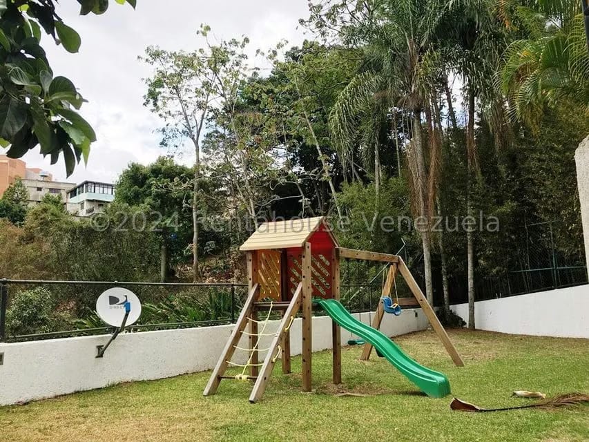 Apartamento (Duplex) en Venta en Los Samanes, Distrito Metropolitano - 49