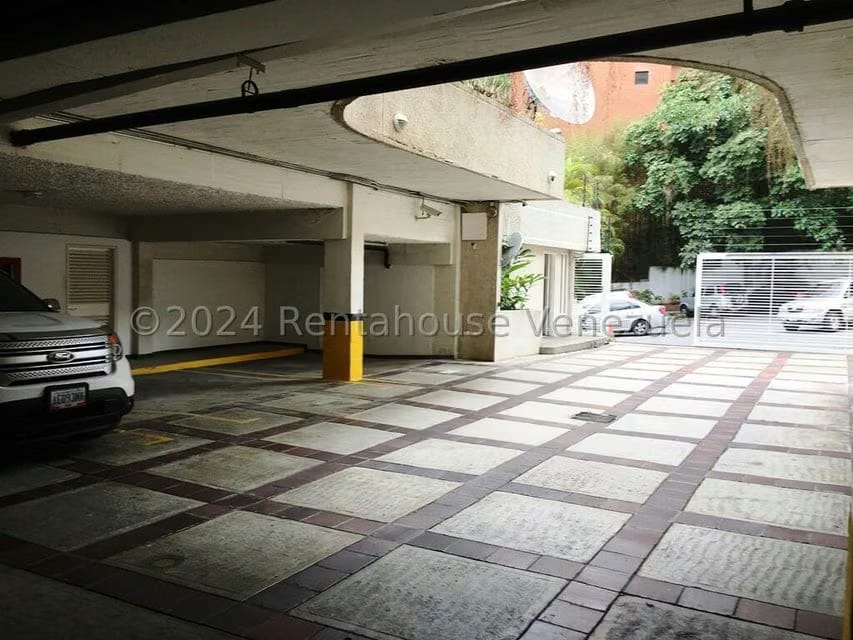 Apartamento (Duplex) en Venta en Los Samanes, Distrito Metropolitano - 50
