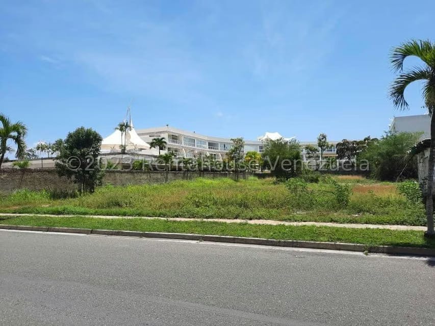 Terreno (Residencial) en Venta en Puerto Encantado, Miranda - 3