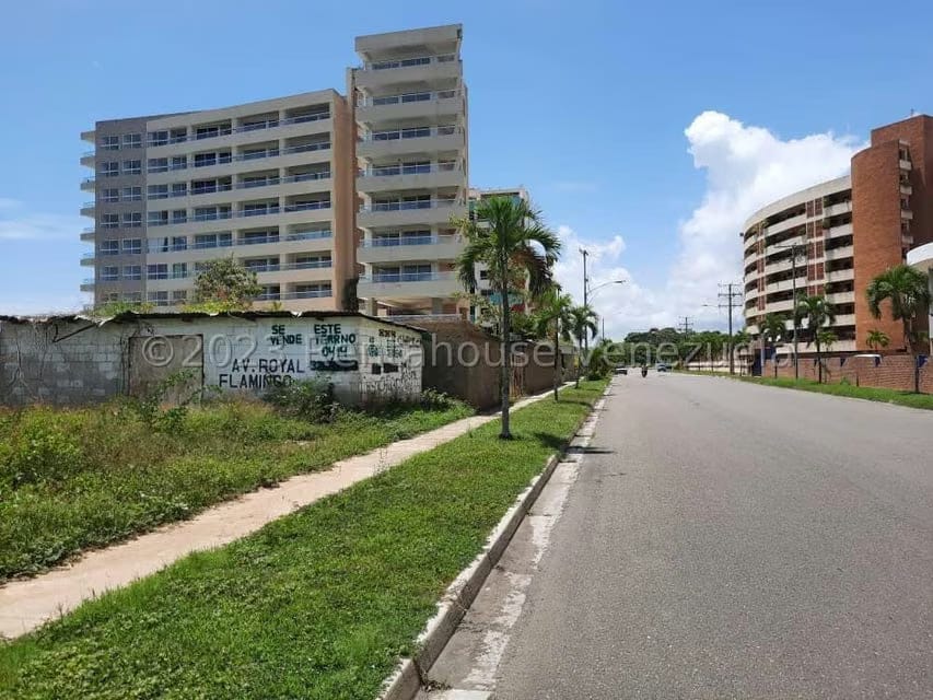 Terreno (Residencial) en Venta en Puerto Encantado, Miranda - 5