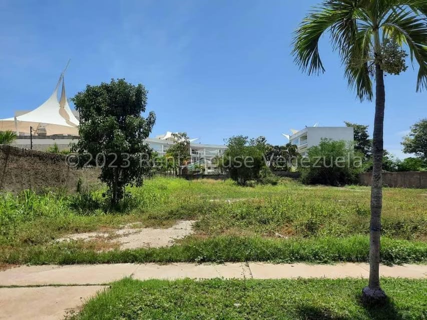 Terreno (Residencial) en Venta en Puerto Encantado, Miranda - 9