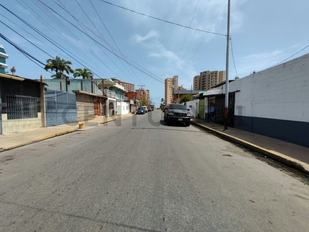 Excelente terreno zonificación R-5, de 530 m2 en Lecheria - 7
