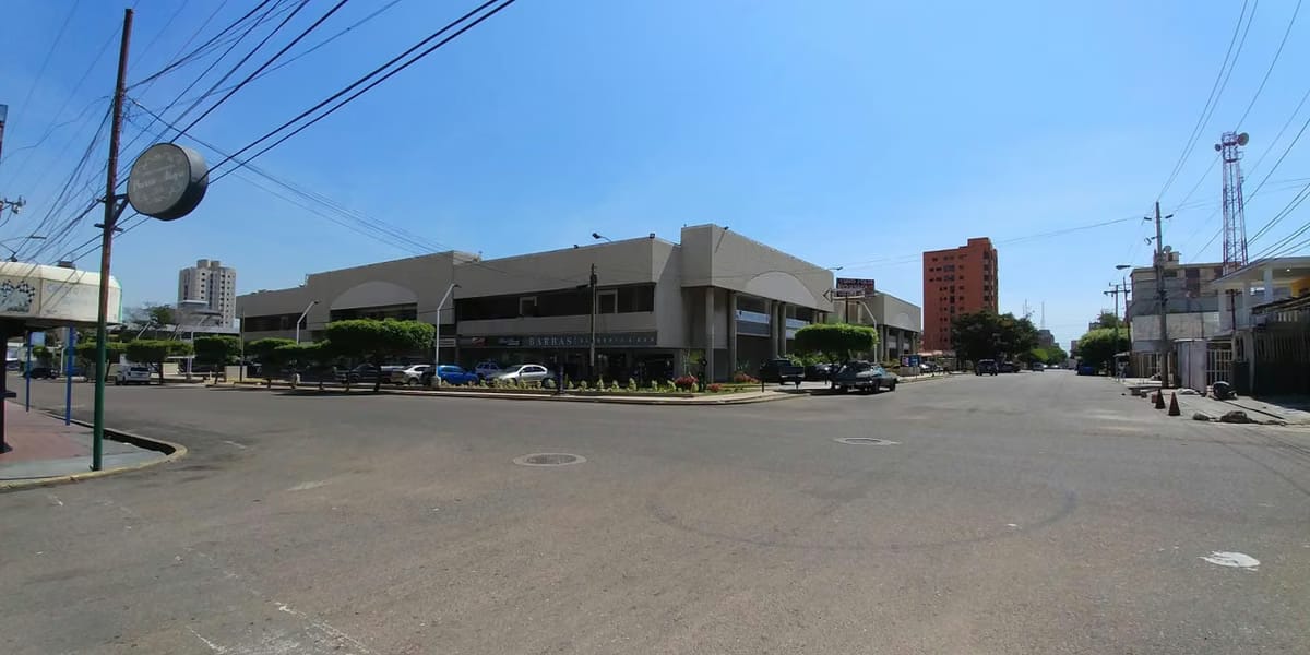 Comercial (Edificio) en Venta en 5 de Julio, Zulia - 18