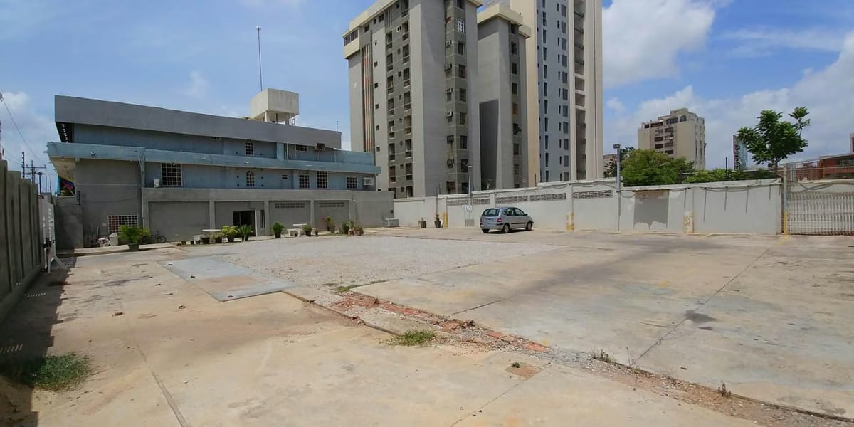 Comercial (Edificio) en Venta en 5 de Julio, Zulia - 10