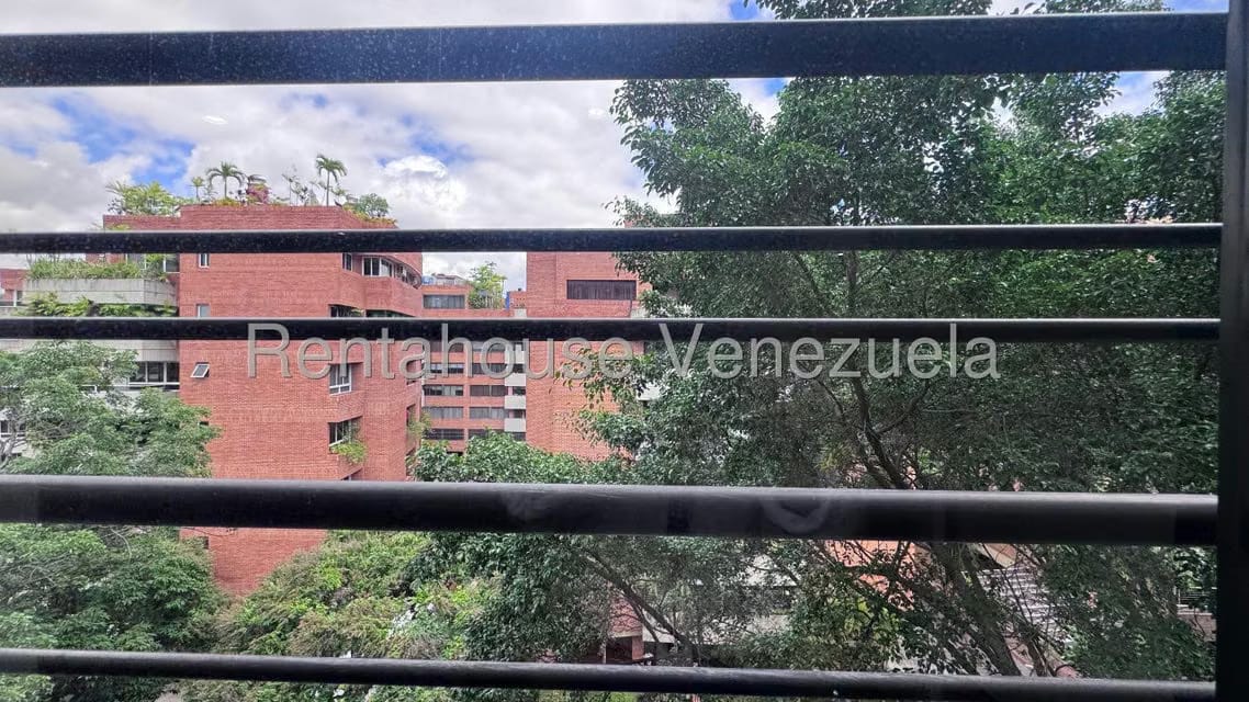 Apartamento (1 Nivel) en Alquiler en Campo Alegre, Distrito Metropolitano - 14