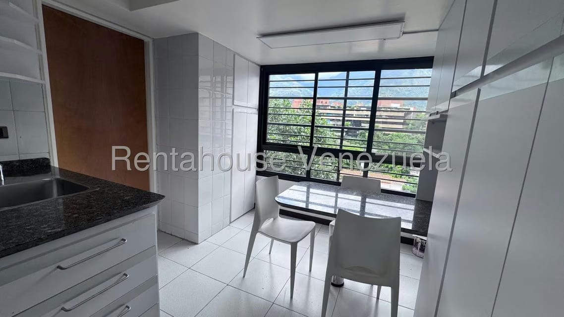 Apartamento (1 Nivel) en Alquiler en Campo Alegre, Distrito Metropolitano - 17
