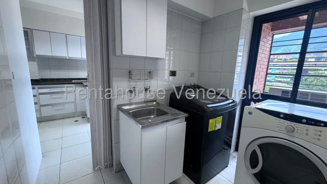 Apartamento (1 Nivel) en Alquiler en Campo Alegre, Distrito Metropolitano - 21