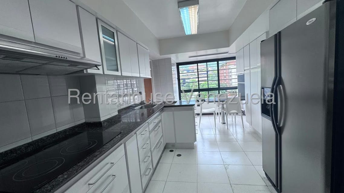 Apartamento (1 Nivel) en Alquiler en Campo Alegre, Distrito Metropolitano - 25