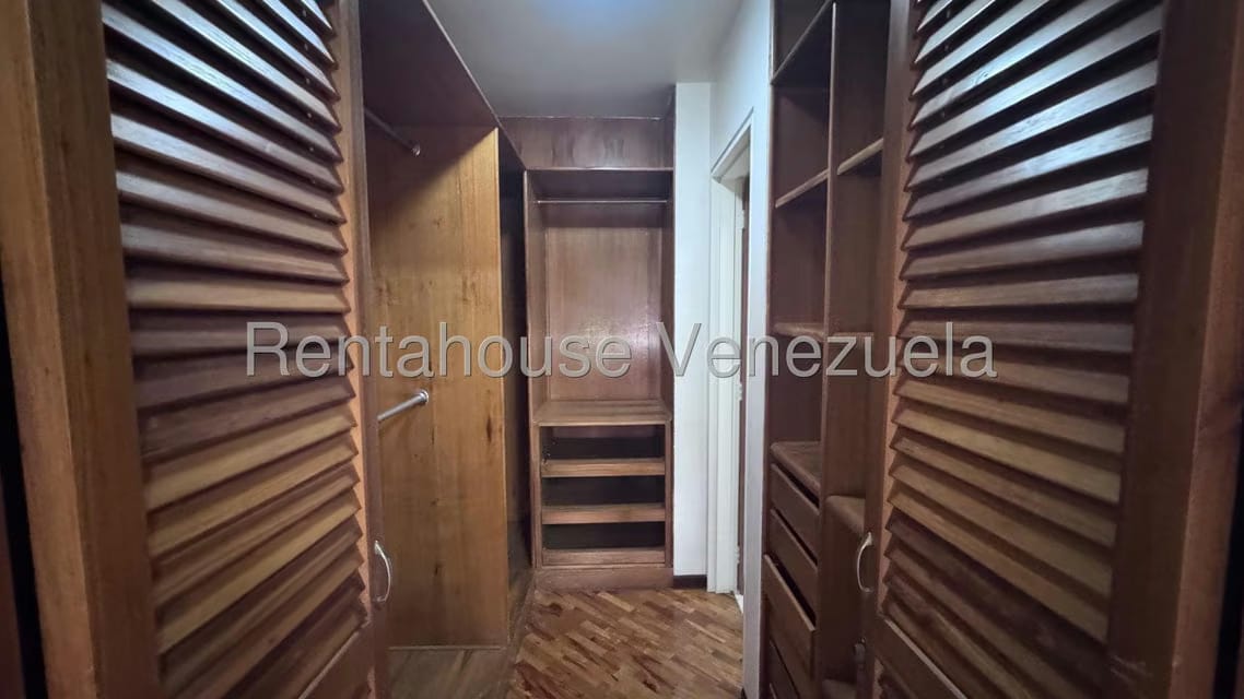 Apartamento (1 Nivel) en Alquiler en Campo Alegre, Distrito Metropolitano - 30