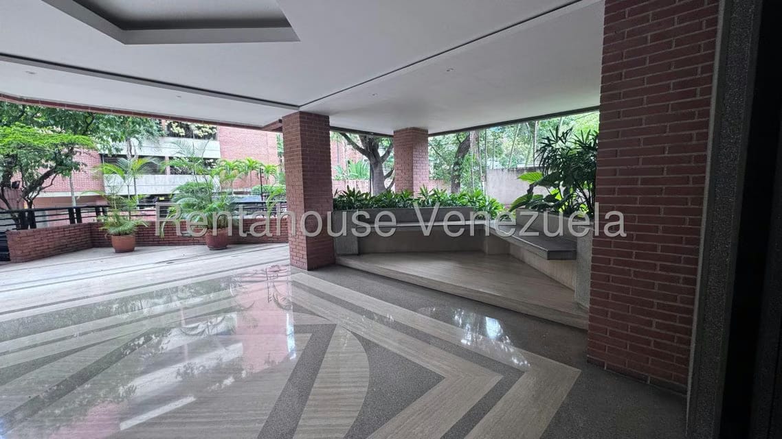 Apartamento (1 Nivel) en Alquiler en Campo Alegre, Distrito Metropolitano - 54