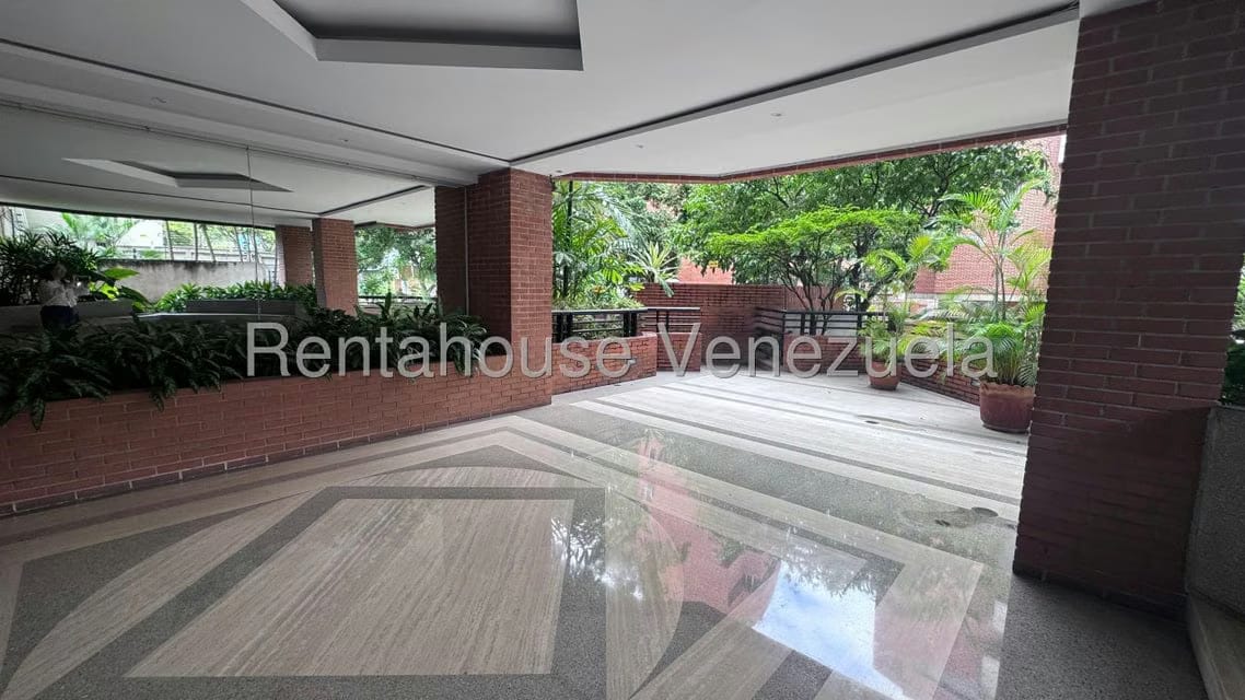 Apartamento (1 Nivel) en Alquiler en Campo Alegre, Distrito Metropolitano - 56