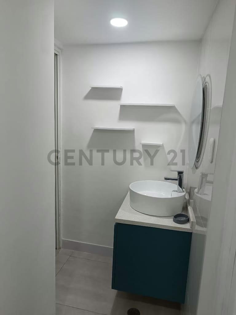 APARTAMENTO EN ALQUILER TOTALMENTE REMODELADO - 9