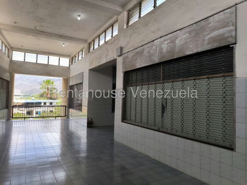 Comercial (Local Comercial) en Alquiler en Guatire, Miranda - 11