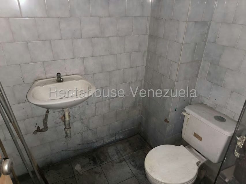 Comercial (Local Comercial) en Alquiler en Guatire, Miranda - 8