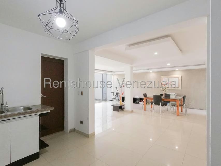 Casa (1 Nivel) en Venta en Ciudad Roca, Lara - 11