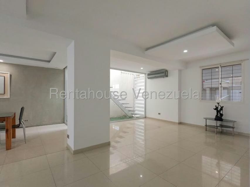 Casa (1 Nivel) en Venta en Ciudad Roca, Lara - 5
