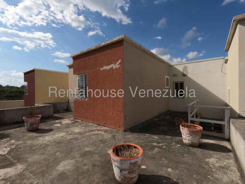 Casa (1 Nivel) en Venta en Ciudad Roca, Lara - 44