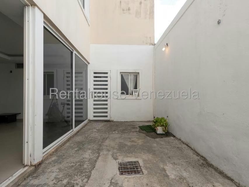 Casa (1 Nivel) en Venta en Ciudad Roca, Lara - 47