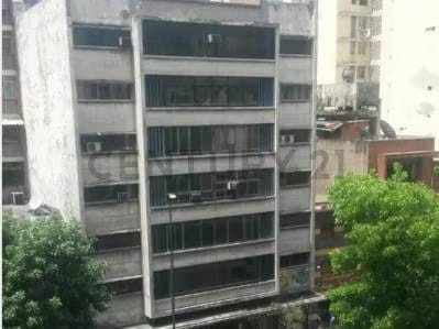 APARTAMENTO PARA REMODELAR