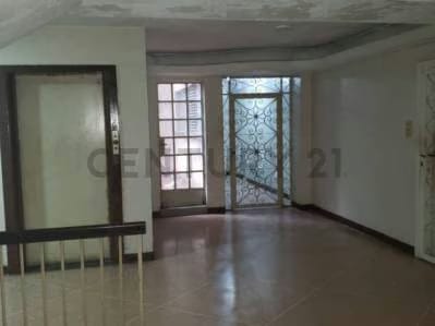 APARTAMENTO PARA REMODELAR - 2