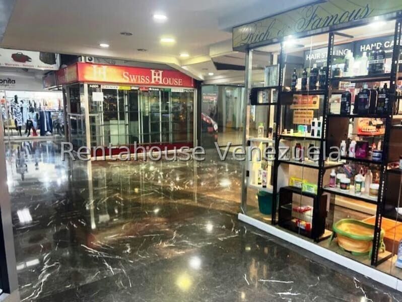 Comercial (Local Comercial) en Alquiler en Prados del Este, Distrito Metropolitano - 5