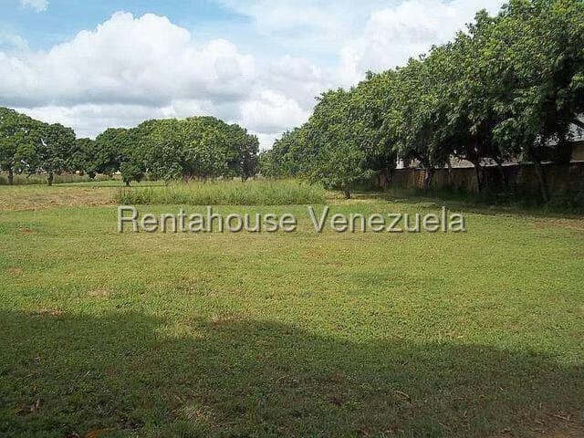 Terreno (Comercial) en Venta en Sector Avenida Intercomunal, Anzoategui