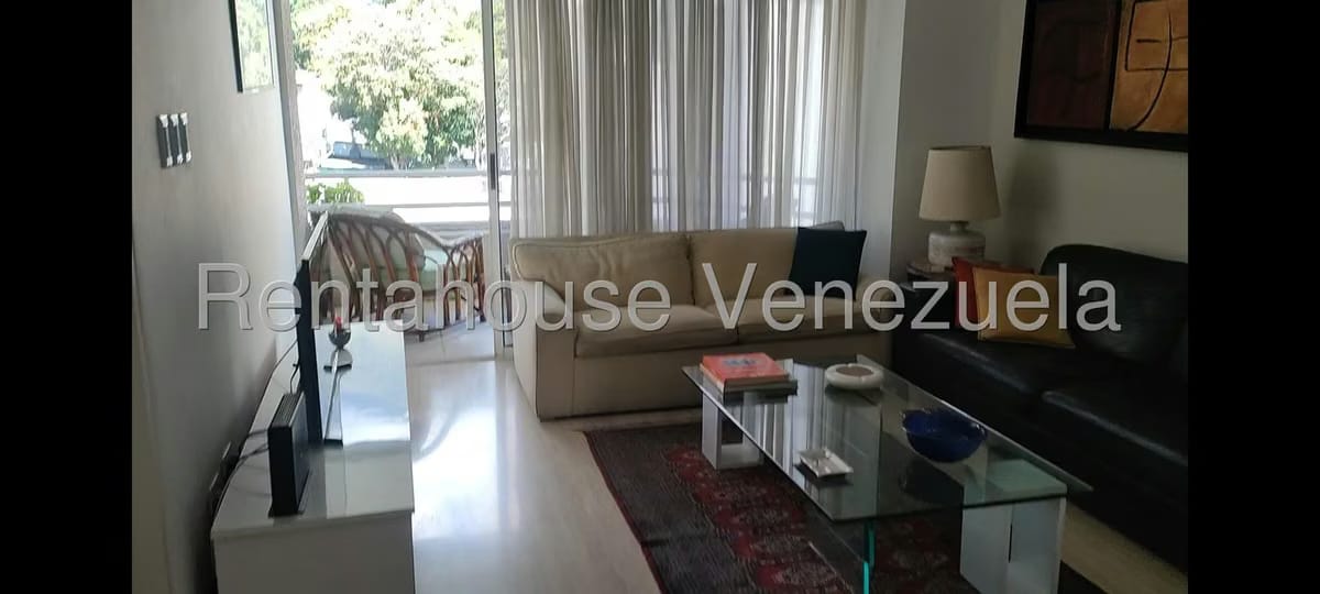 Apartamento (1 Nivel) en Alquiler en Altamira, Distrito Metropolitano - 2