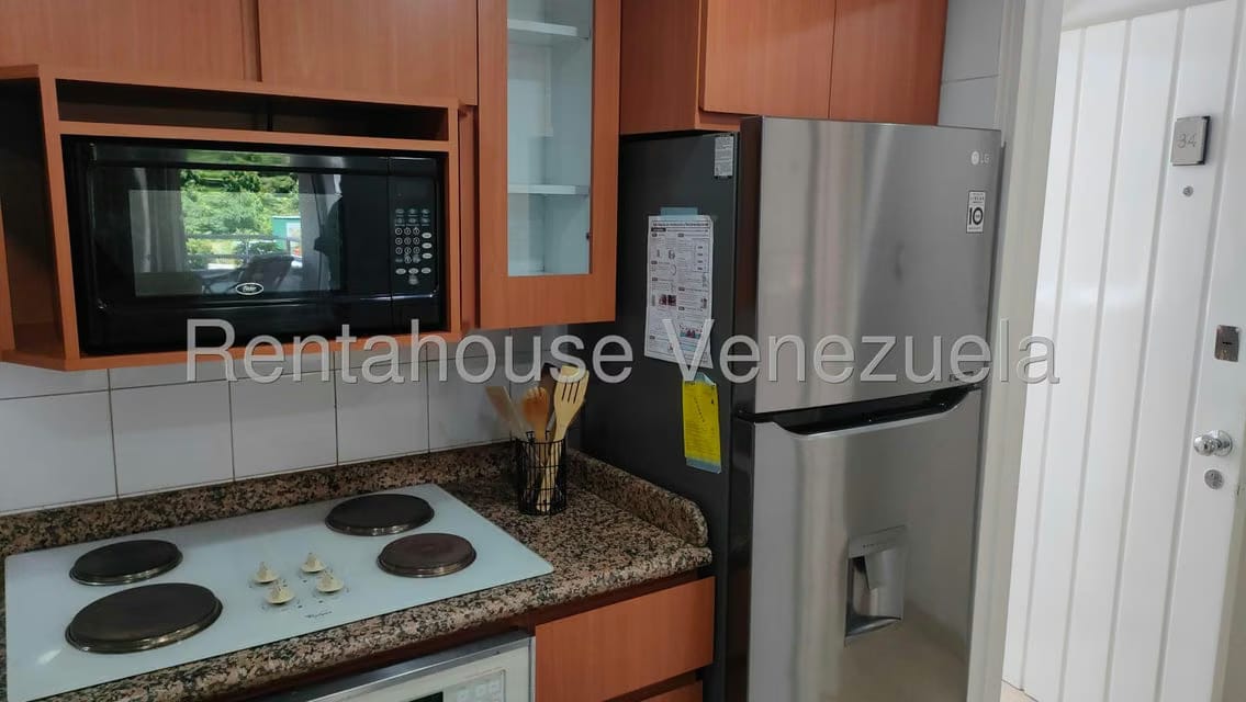 Apartamento (1 Nivel) en Alquiler en Altamira, Distrito Metropolitano - 13